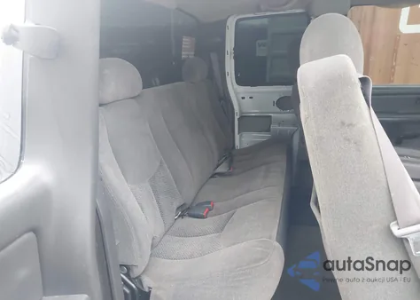 2005 Chevrolet Silverado 1500 Z71 z USA, uszkodzony, nr VIN 1GCEK19B45E228801